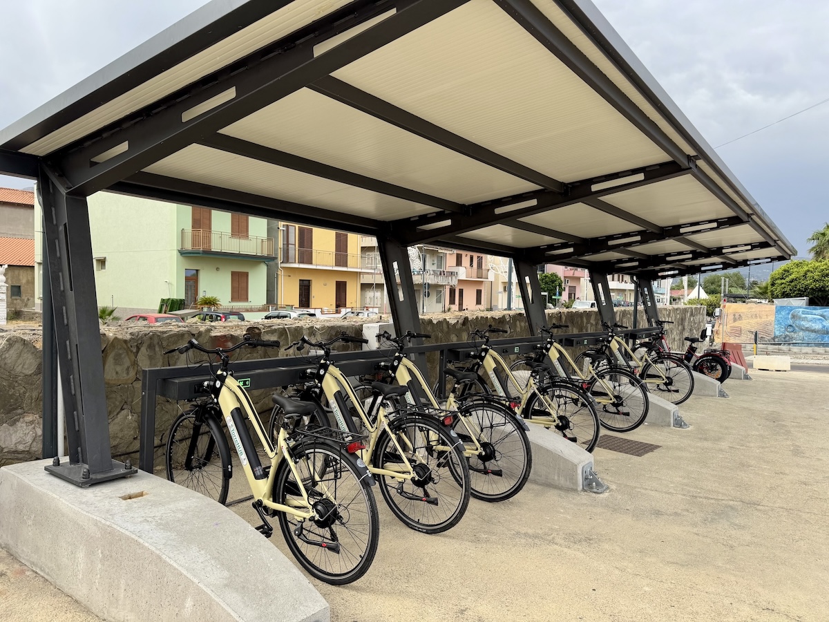 TorreHub a Torrenova: bike sharing white label youMove in Piazza Mare